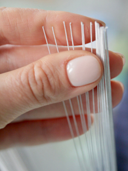 Проволока японская длинная формат U № 30 Белая, длина 72 см согнута пополам, 100 штук.