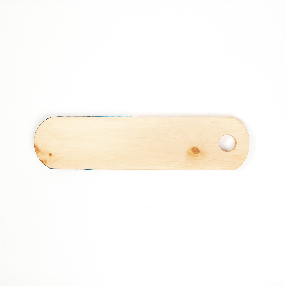 Доска разделочная из древесины сибирского кедра с эпоксидной смолой. RD81