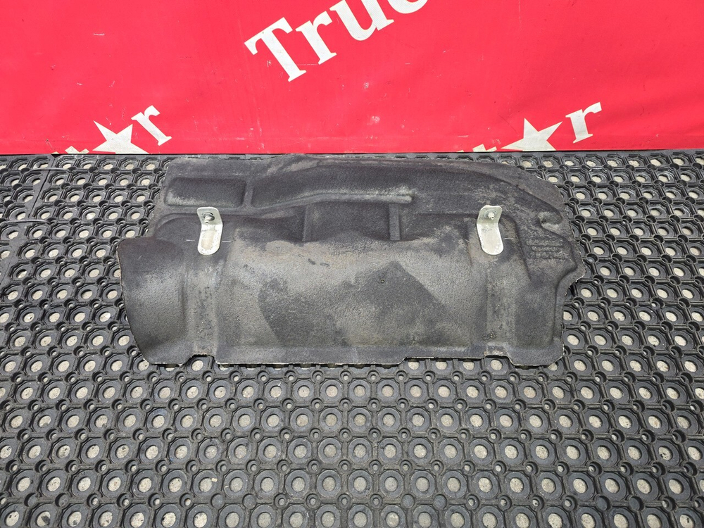 Шумоизоляция двигателя правая 2019 г