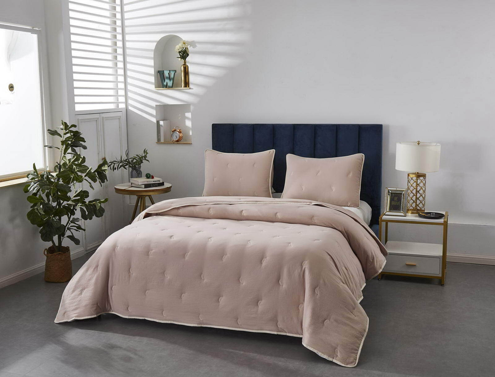 Покрывало 230x250 и 2 наволочки 50х70 Sofi De MarkO Эрика розовое