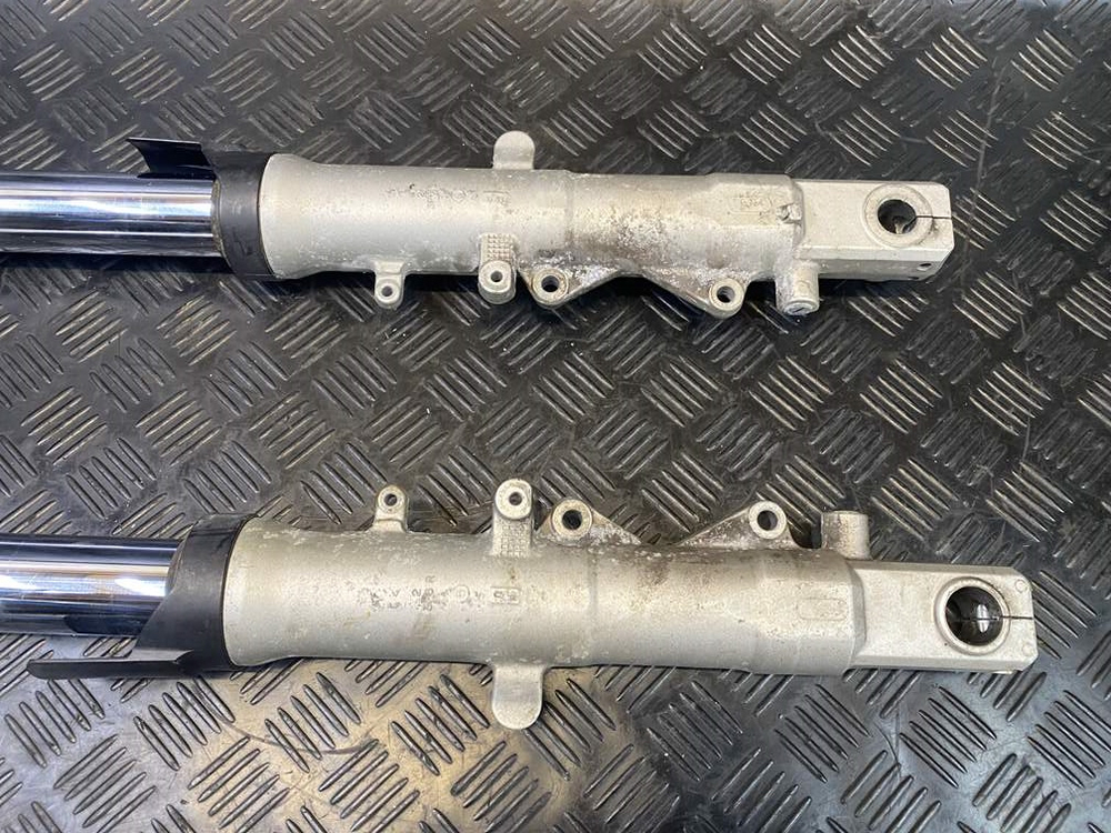 Перья вилки Yamaha FJR1300A RP13A 2010