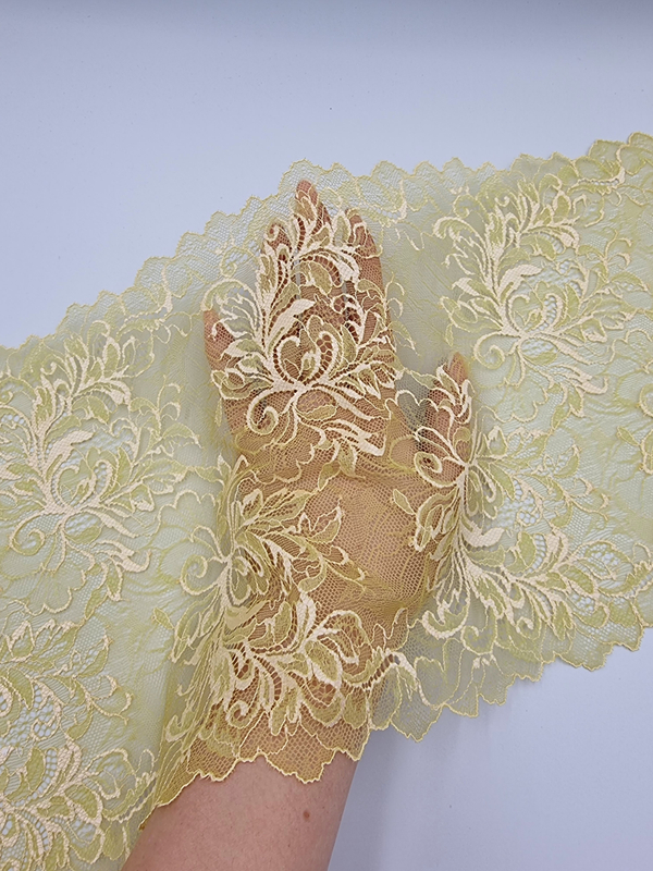 Кружево эластичное ярко-зеленое КС179 (22,5см)