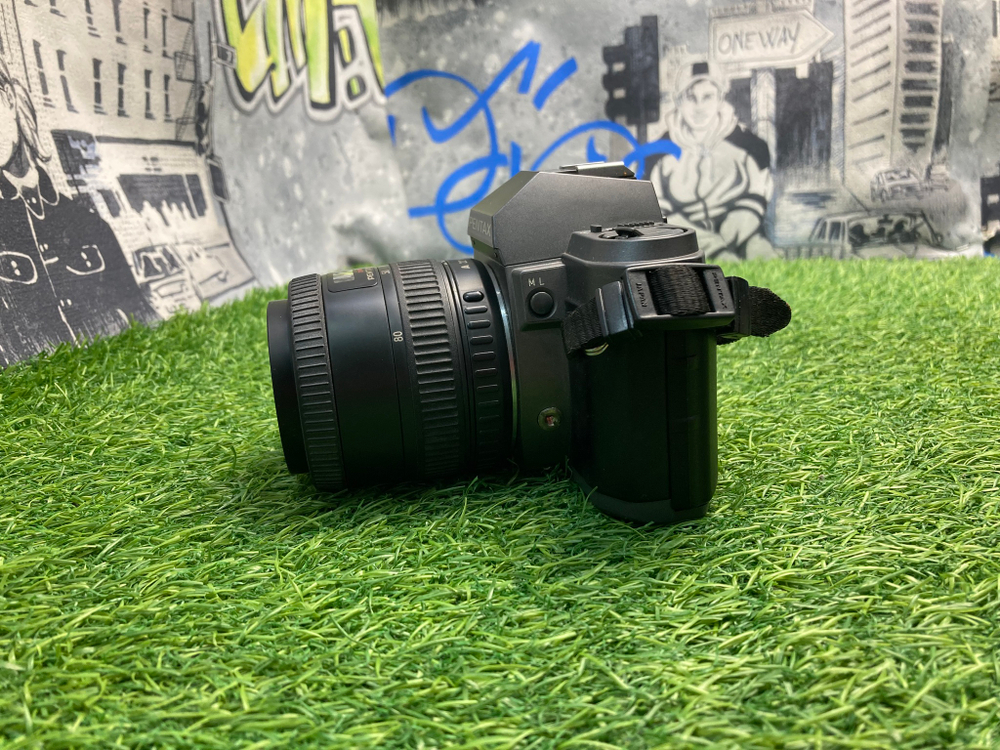 Pentax P30T + kit 35-80mm 4-5.6