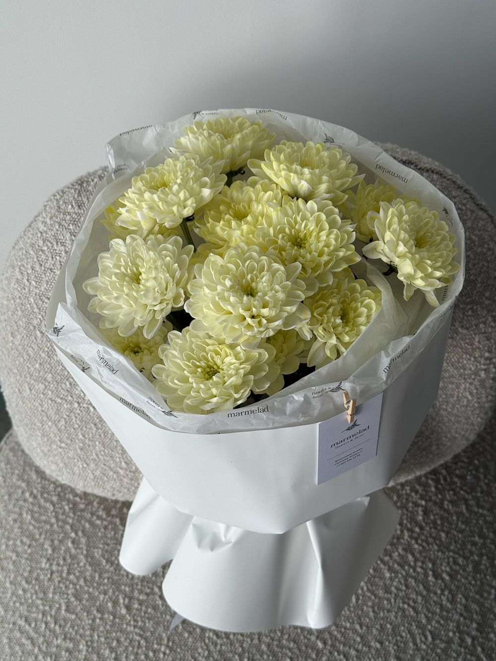 Букет из хризантемы в сливочном оттенке