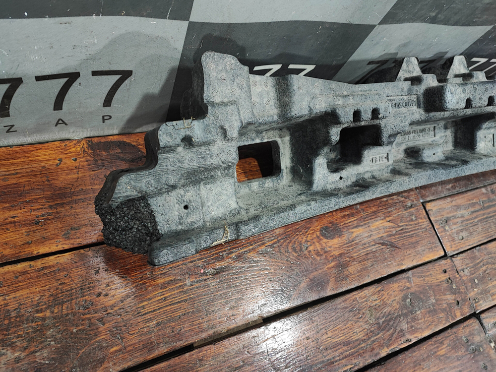 Абсорбер переднего бампера Kia Rio 4 (FB) 20-нв Б/У Оригинал 86520H0700