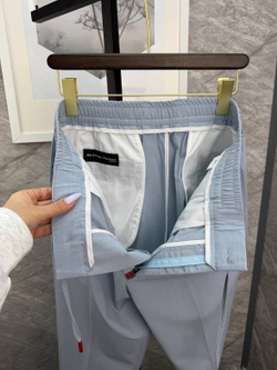 Льняной костюм Kiton