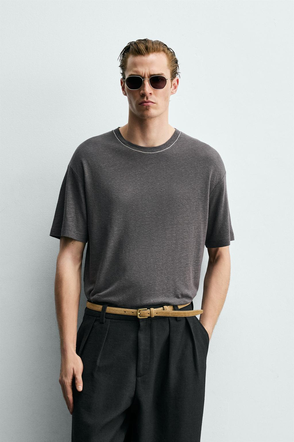 ZARA ФУТБОЛКА ИЗ ЛЬНА И ВИСКОЗЫ, ТЕМНО-СЕРЫЙ