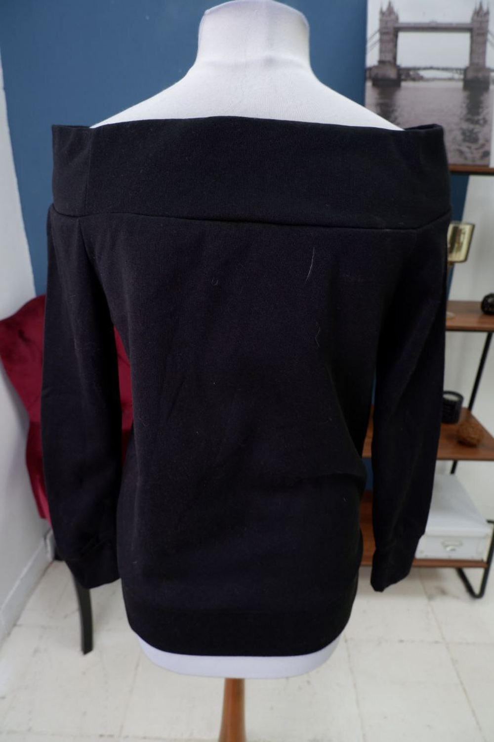 Джемпер с открытыми плечами 44 размер