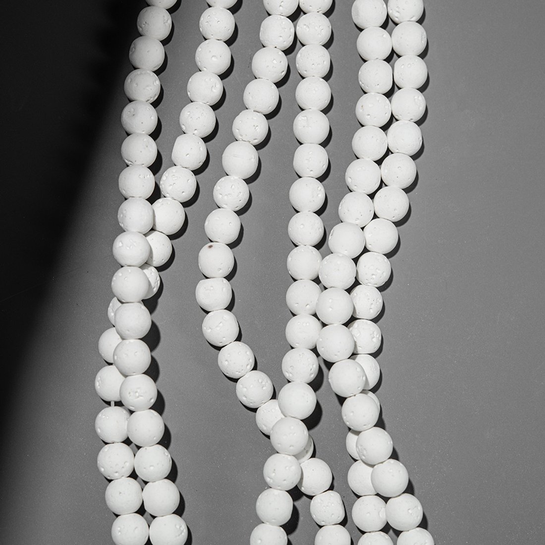 Лава вулканическая белая (имитация), 8,7мм, шар