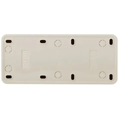 Розетка Intro Quadro 2-205-11 без заземления трехместная 3х2P 16А-250В IP20 открытой установки сосна