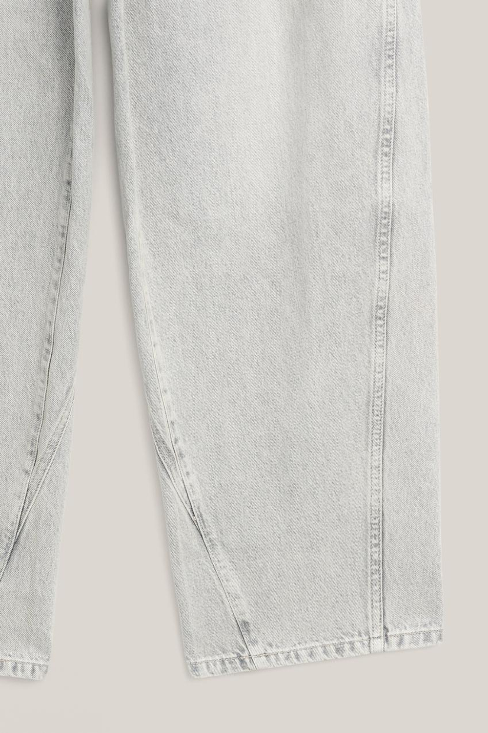 Massimo Dutti Джинсы прямого кроя с детальной отделкой на талии - Limited Edition, жемчужно-серый