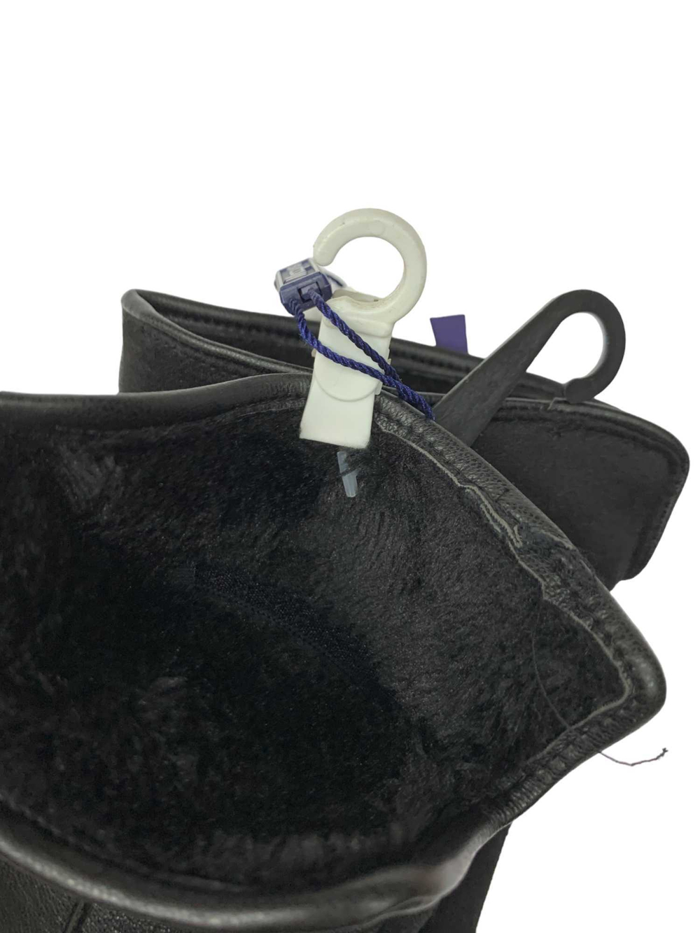 Перчатки. Мужские. Материал верха: Эко кожа. Подклад: Плюш-мех. Сверху эко кожа, ладошка замша. Толстые. Очень мягкие. 12 шт в упаковке.