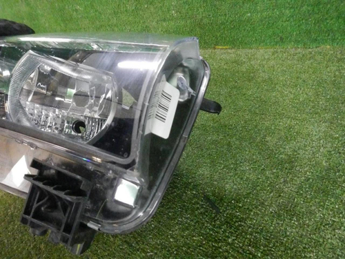 Битая Фара правая BMW X5 F15 (2013-2018) галоген