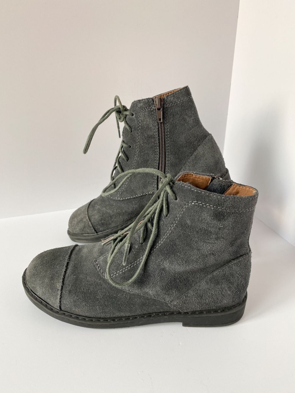 Замшевые ботинки Age of Innocence, 33