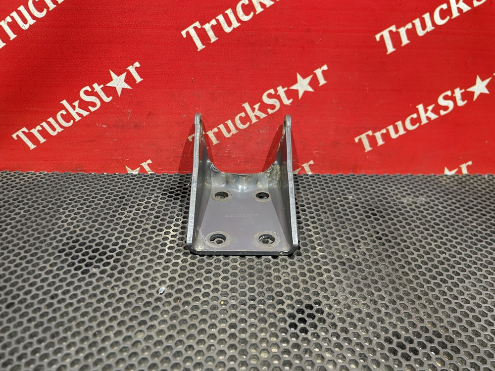 Кронштейн амортизатора заднего 2018г