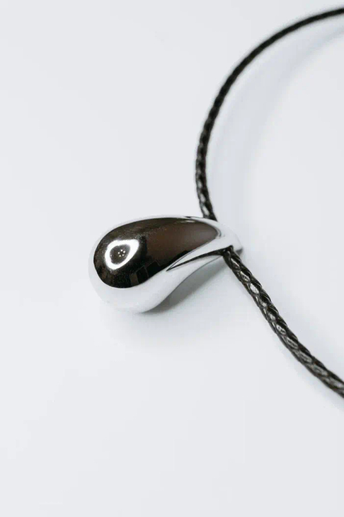 Колье "Капля" на шнурке