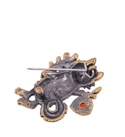 AM-3830 Брошь «Волчонок в тумане» (латунь, янтарь)