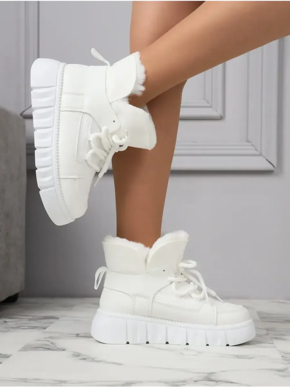 Зимние ботинки на платформе