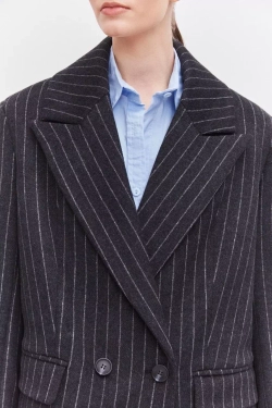 Пальто удлиненное женское темно-серое