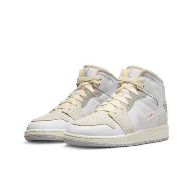 Кроссовки Nike Air Jordan 1 Mid