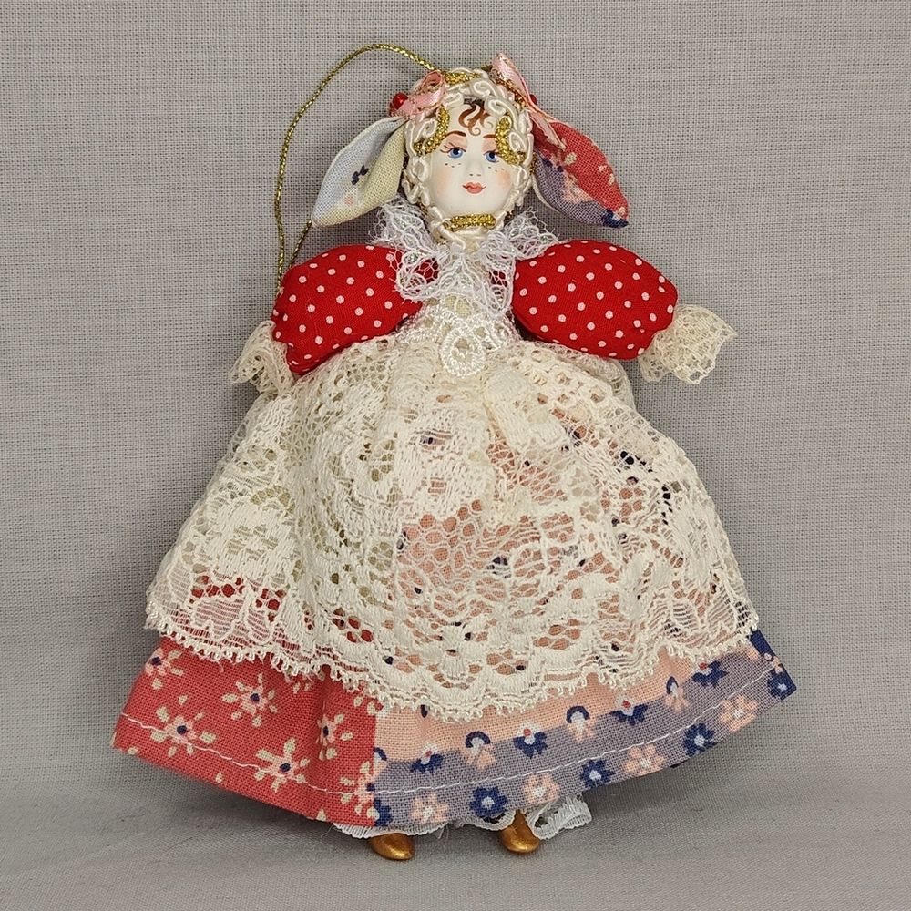 Ёлочная игрушка Девочка-Овечка