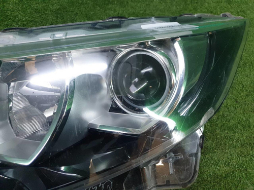 Битая Фара левая Nissan Qashqai J11 (2013-2019) галоген