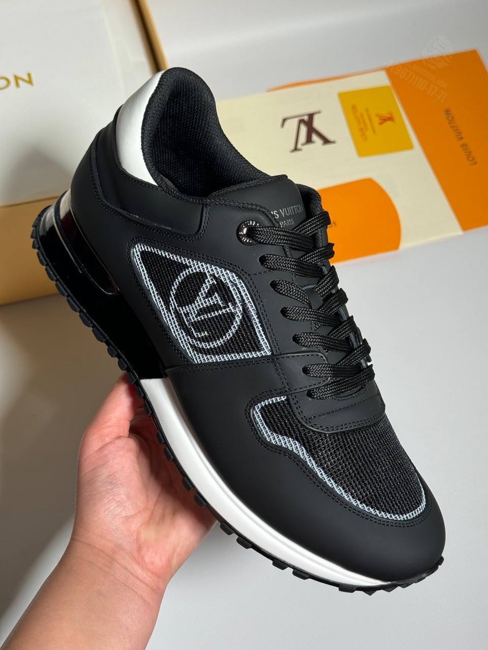 Кроссовки Louis Vuitton Run Away