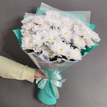 Букет из 5 кустовых хризантем сорта "Baltica white"