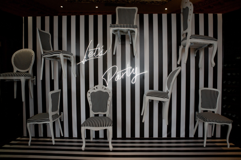Black & White Party