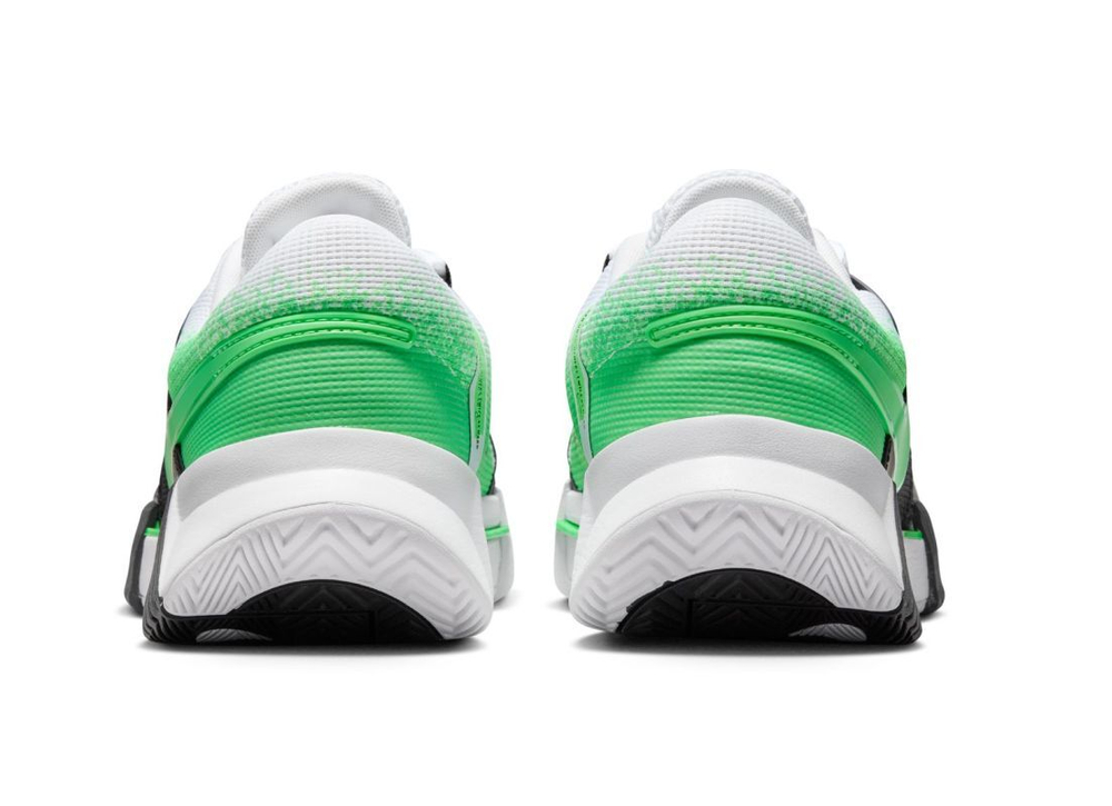 Мужские кроссовки теннисные Nike Zoom GP Challenge 1 - разноцветный