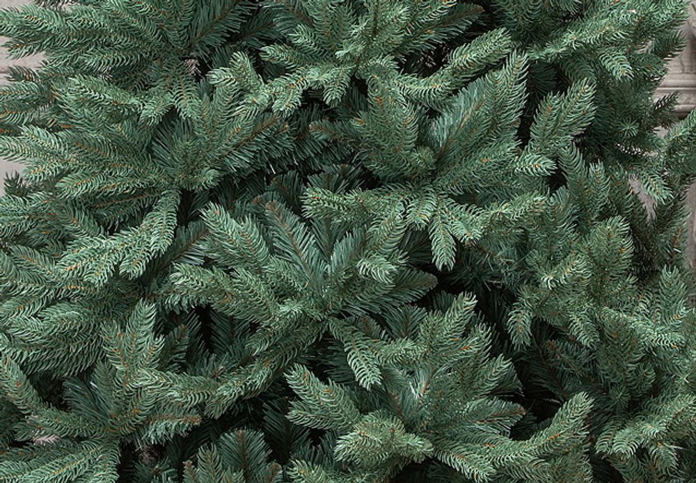 Ель голубая «Кремлевская» (Литая+пвх) 270 см / 2.7 м