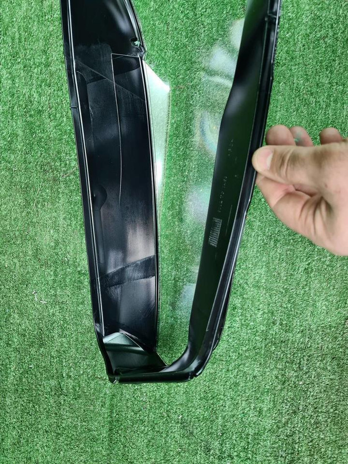 Стекло фары правое BMW X5 G05 (2018-2023)