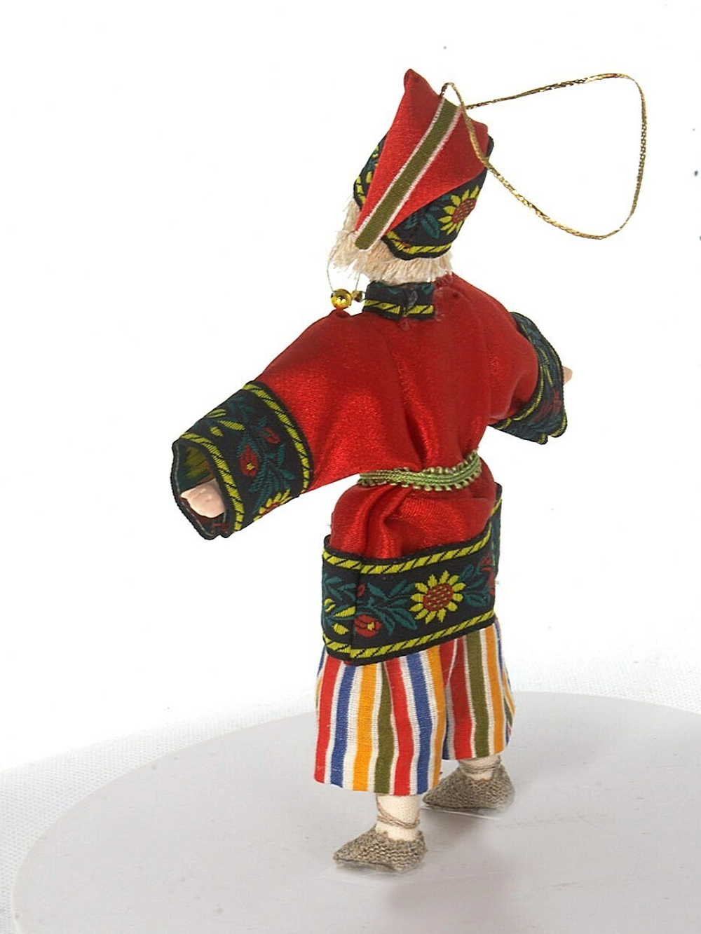 Подвесная фарфоровая кукла Петрушка - персонаж русского народного театра. Сувенир ручной работы