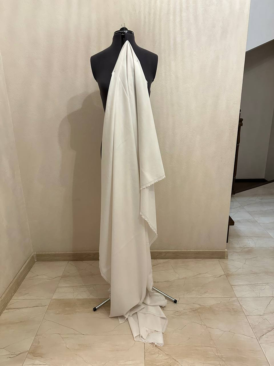 Костюмно-плательная однотонная шерсть (L.Piana, 100%шерсть, Сливочная вуаль, 148, 270 гр/м2)