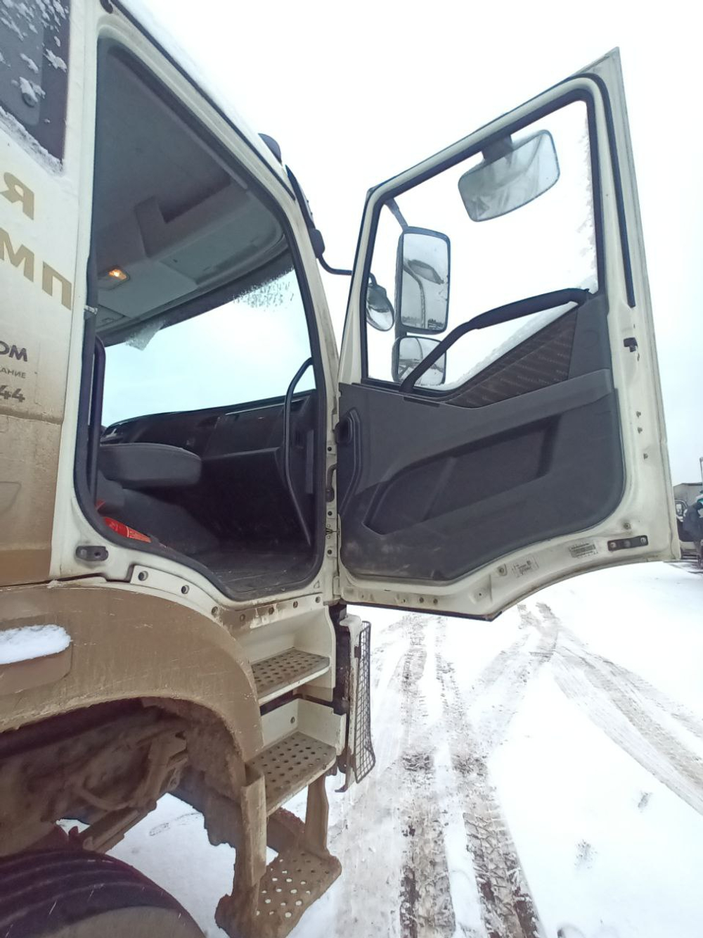 FAW J6 8x4 Самосвал CA3310P66K24T4E5 (Дизельный, 11,1 л, 420 л.с., МТ)