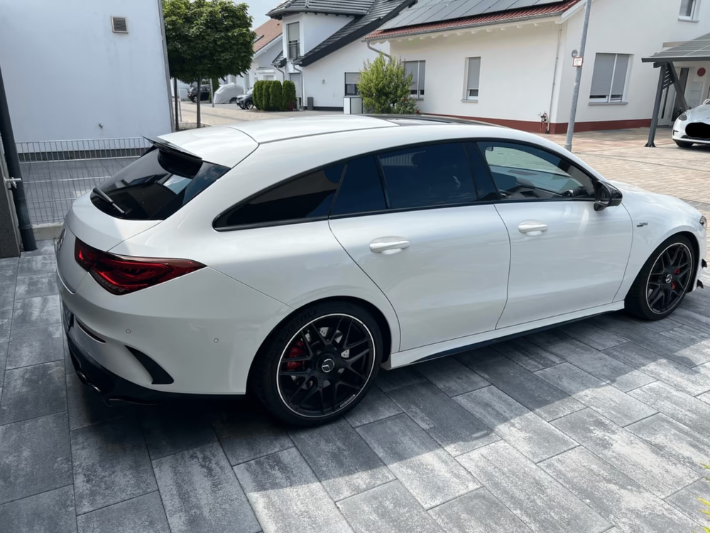 Mercedes-Benz CLA 45 AMG Shooting Brake