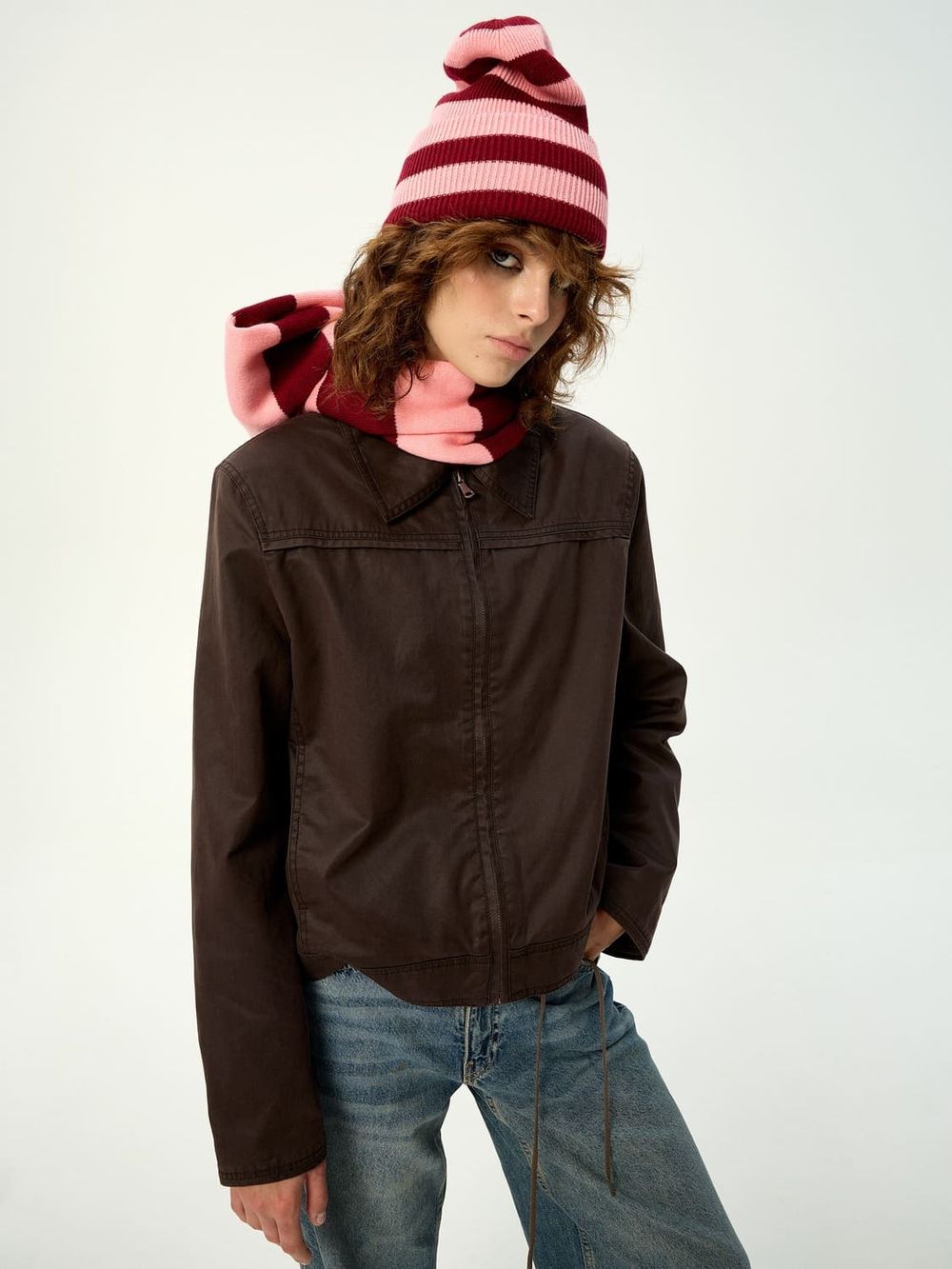 Купить Шапка Kraizy Stripes в полоску бургунди / роза Шапка Kraizy Stripes в полоску бургунди / роза