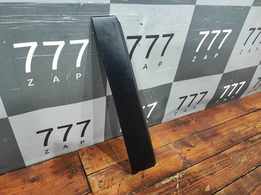 Накладка двери задняя правая RAV4 (XA40) Б/У Оригинал 75075410