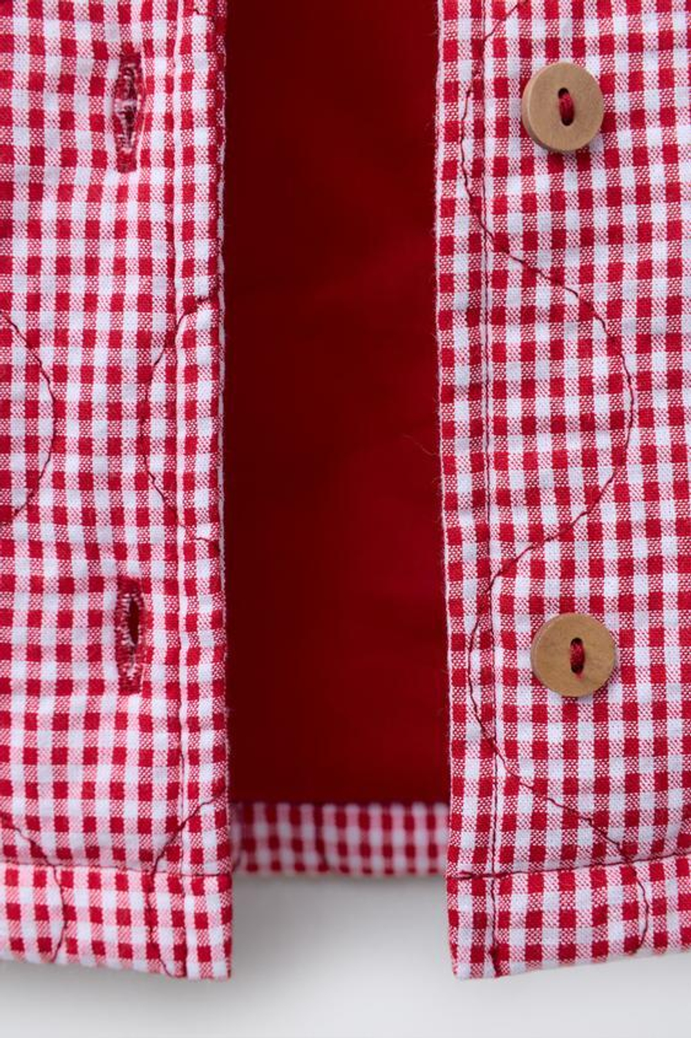 ZARA СТЕГАНАЯ КУРТКА В КЛЕТКУ ВИШИ, БЕЛЫЙ / КРАСНЫЙ