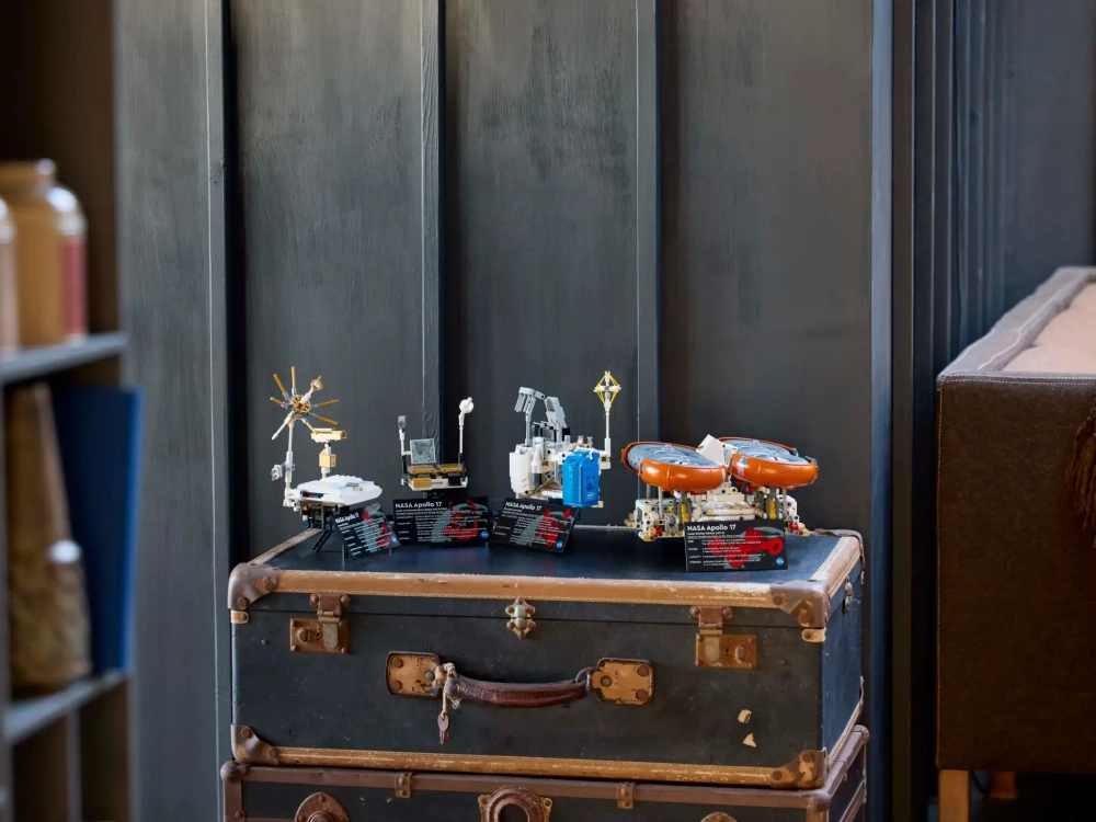 Конструктор LEGO Technic 42182 Луноход NASA «Apollo» LRV