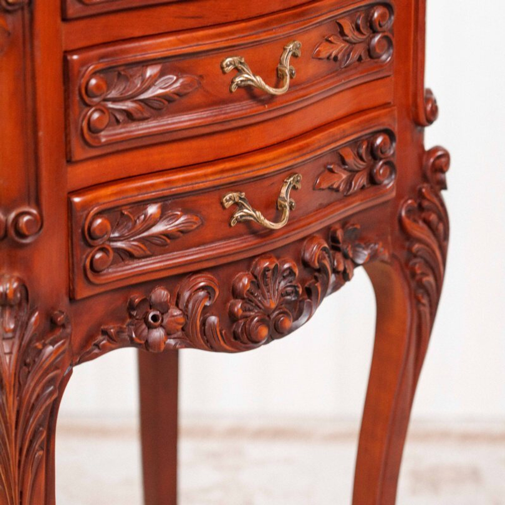 Комод в стиле Людовика XV