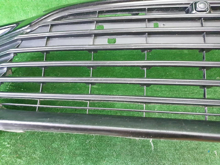 Бампер передний Toyota Camry xv70 (20-н.в) В сборе