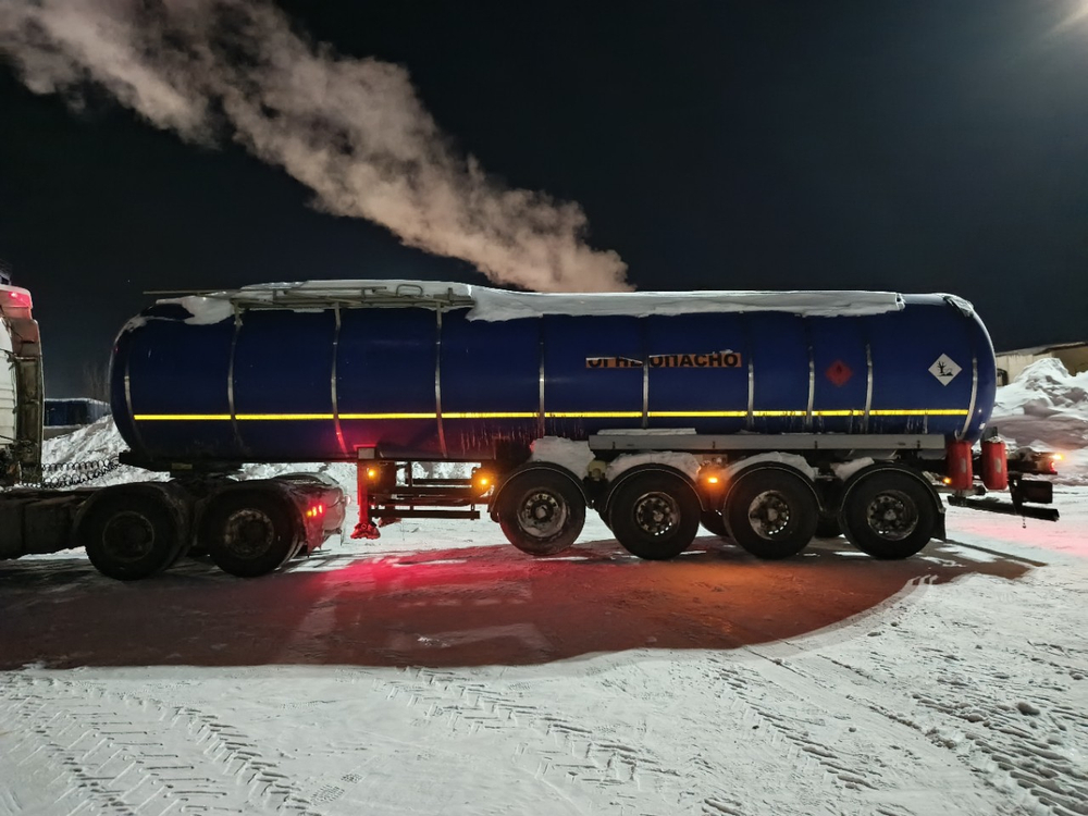 FoxTank 8777 Полуприцеп цистерна 877721 (светлые нефтепродукты)