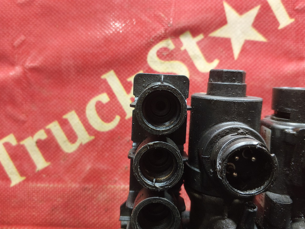 Блок клапанов электромагнитных 2022г.