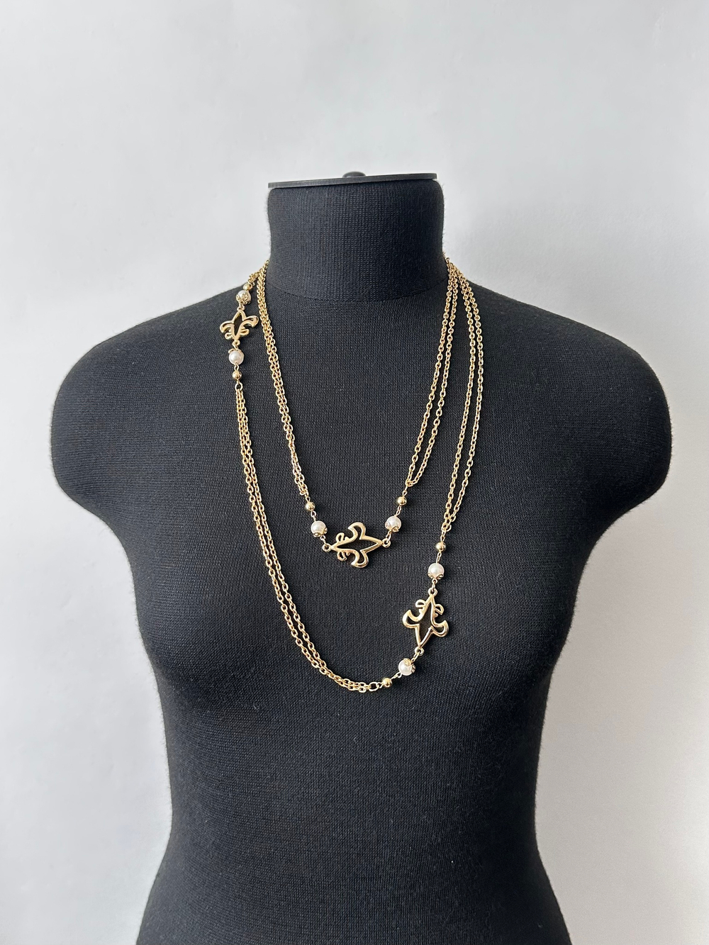 Цепь с декоративными вставками Fleur-de-Lys