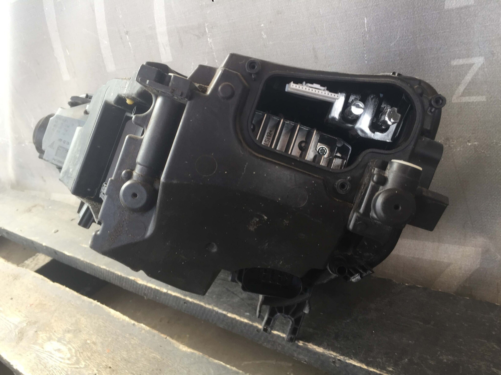 Фара правая LED Audi A5 (F5) 16-21 Б/У Оригинал 8W6941034D