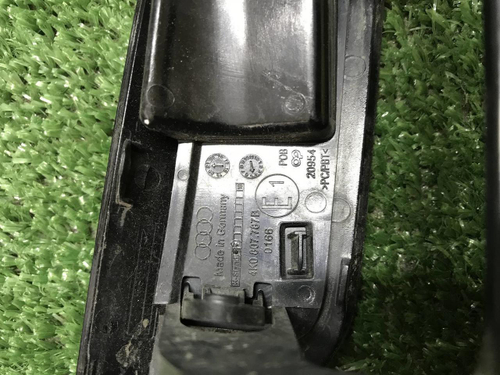 Крышка форсунки левая Audi A6 5 C8 (2018-2023)