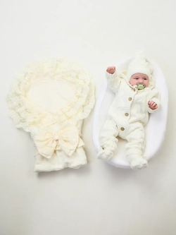 Конверт на выписку новорожденного