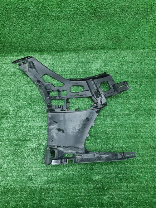 Кронштейн переднего бампера Mercedes S W223 20-нв