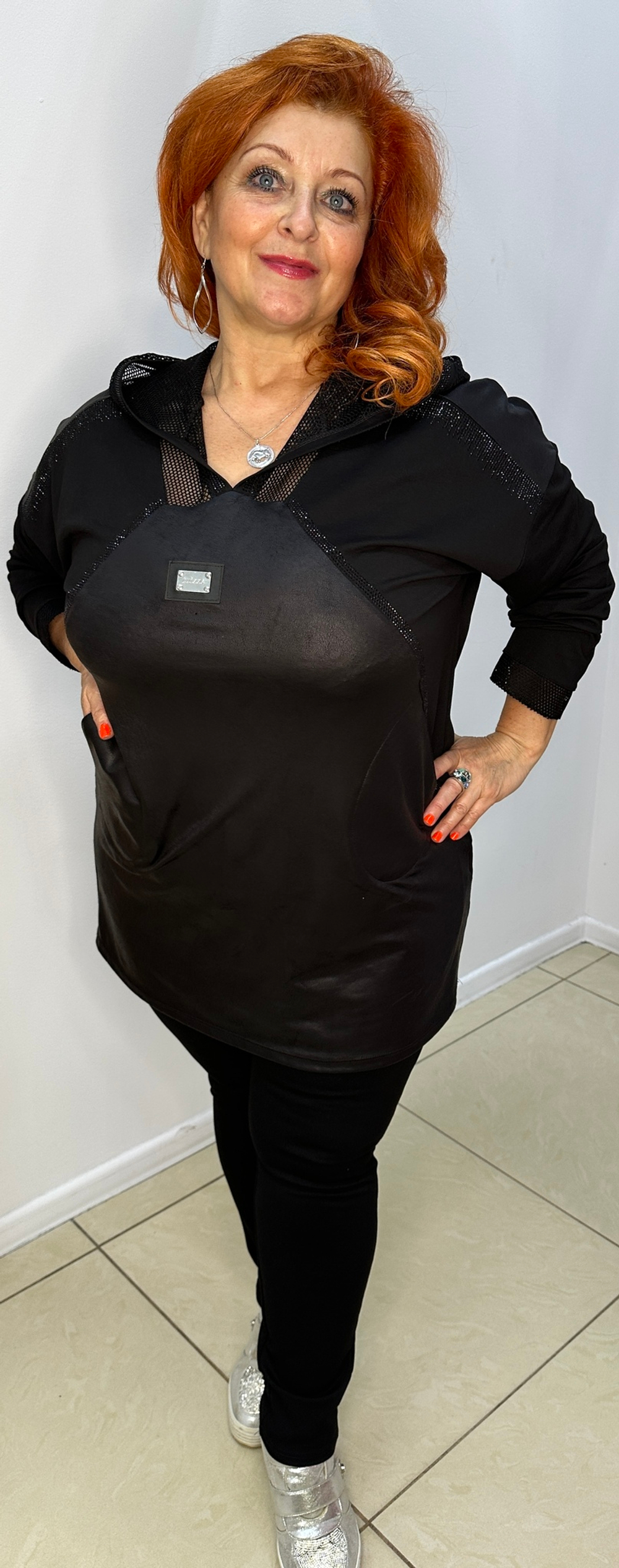 Комбинированная туника-платье с сеточкой в капюшоне